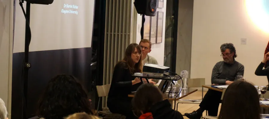 Harriet Riches speaking on Francesca Woodman at Café des Artistes number 10.