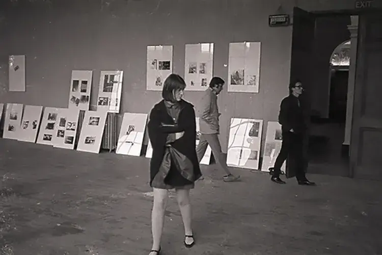 Exhibition visitors in ECA studio C.07 with Joseph Beuys's installation, Arena (August 1970). Photo