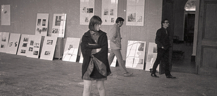 Exhibition visitors in ECA studio C.07 with Joseph Beuys's installation, Arena (August 1970). Photo